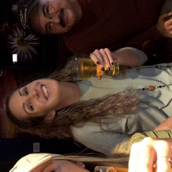 Meet your Posher, Amelia - Picture 3 of 3